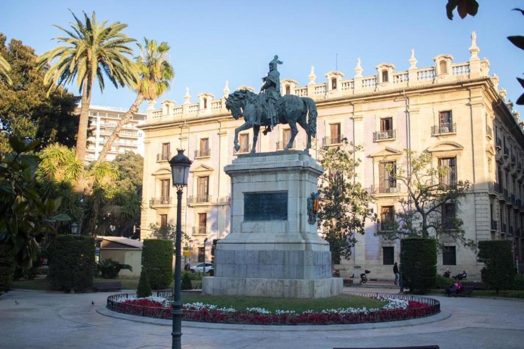 B&B - El Magnanimo Valencia Eksteriør bilde
